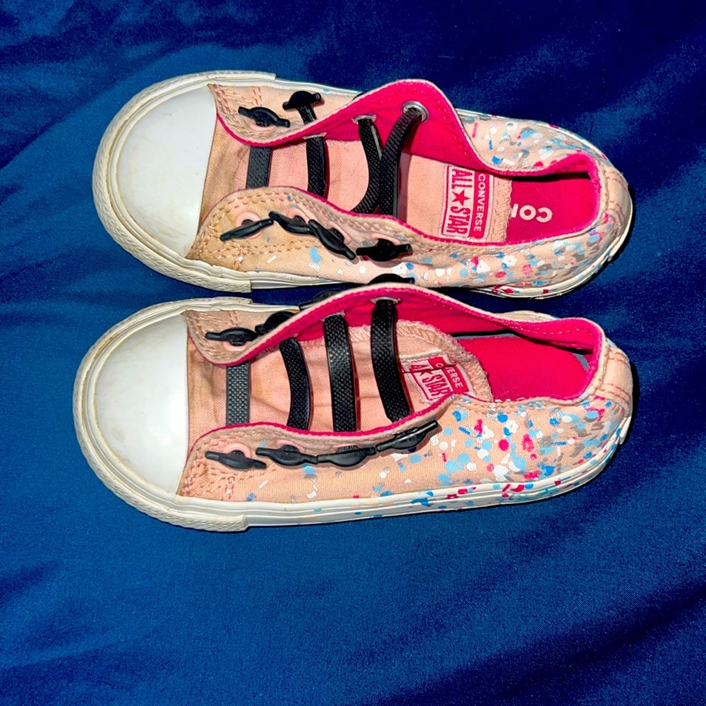 Toddler size 8, converse